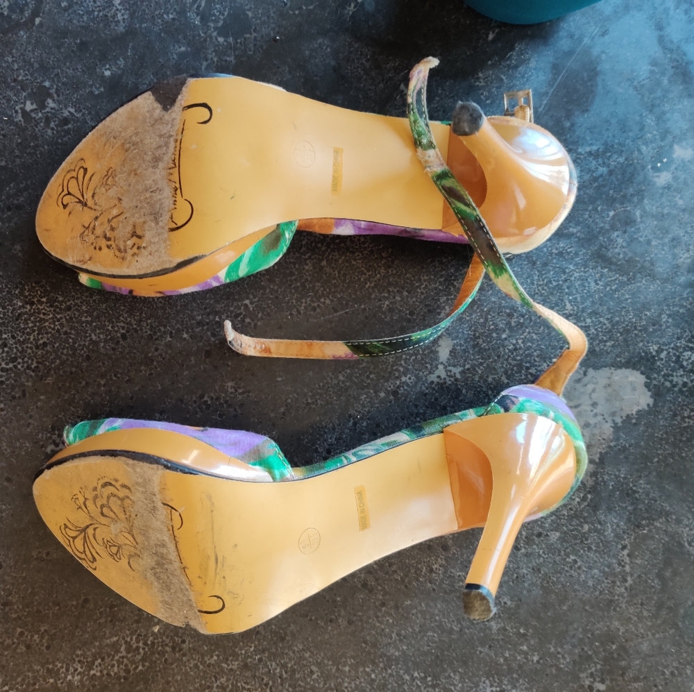 Anne Michelle high heels